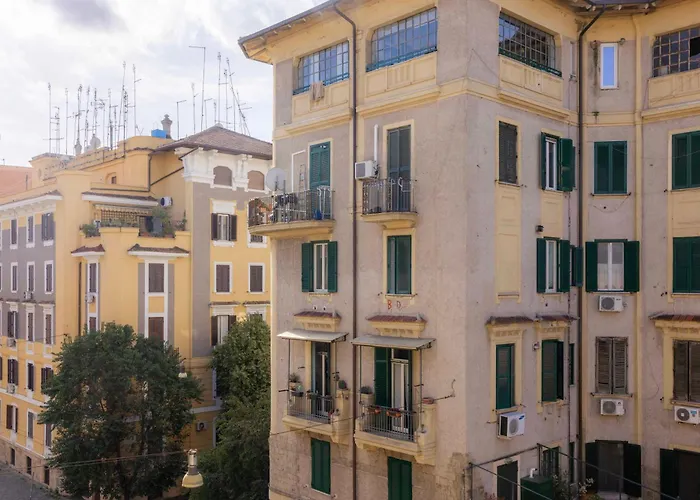 Trasteverehome - The Magic Of San Peter In The Heart Of Apartment