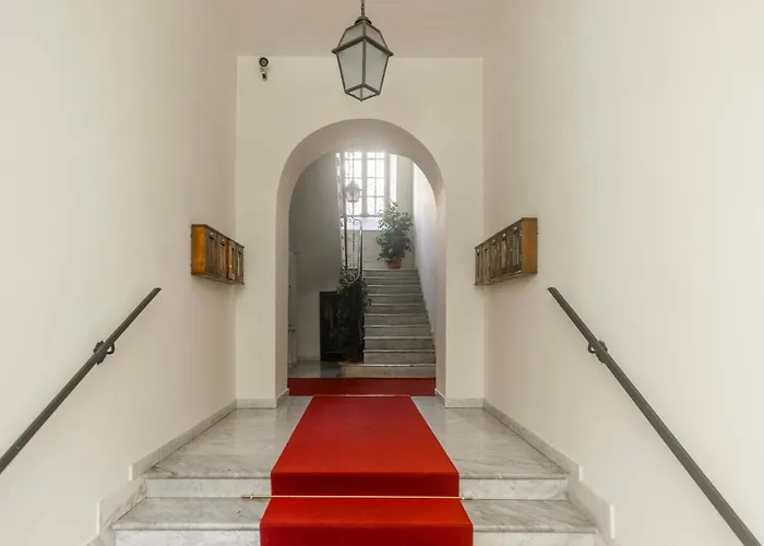 Trasteverehome - The Magic Of San Peter In The Heart Of Apartment