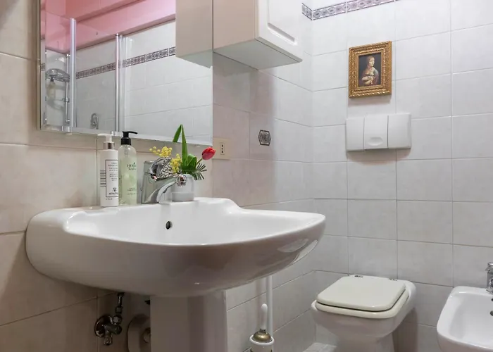 Trasteverehome - The Magic Of San Peter In The Heart Of * Rome